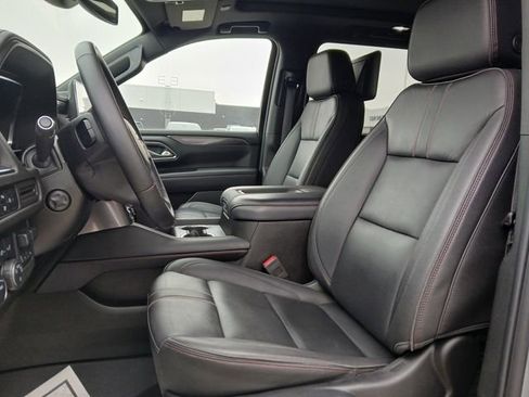 Used 2024 Chevrolet Suburban RST w/ Sport Performance Package image 10