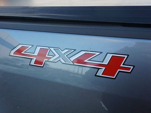 Used 2018 Chevrolet Colorado LT w/ LT Convenience Package image 26