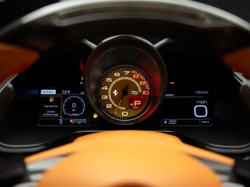 Used 2019 Ferrari Portofino RWD image 49
