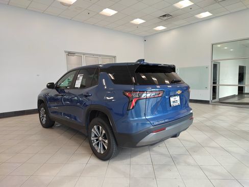 Used 2026 Chevrolet Equinox LT AWD/4WD image 5