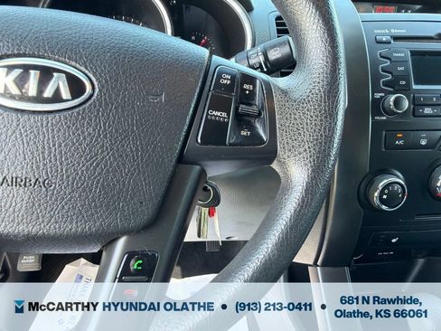 Used 2012 Kia Sorento LX w/ Convenience Pkg FWD image 23
