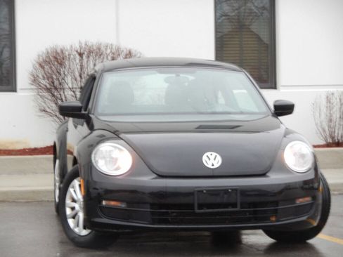 Used 2012 Volkswagen Beetle 2.5 image 5