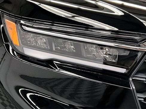 Used 2025 Honda Pilot EX-L image 32