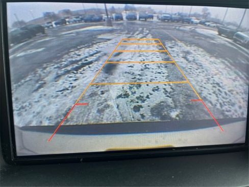 Used 2015 Chevrolet Suburban LT image 28