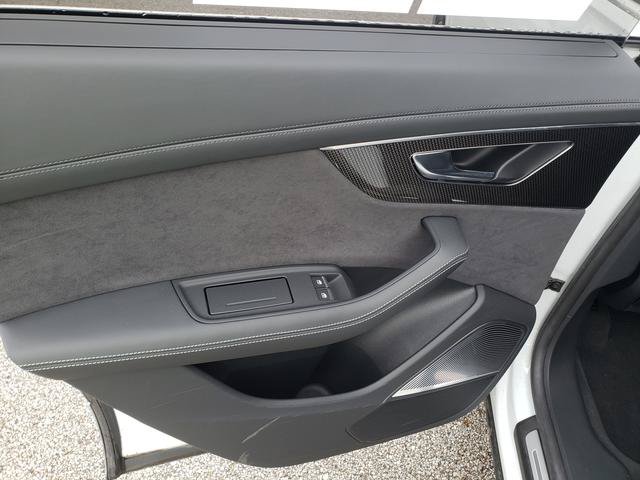 Used 2023 Audi SQ8 Prestige AWD/4WD image 15