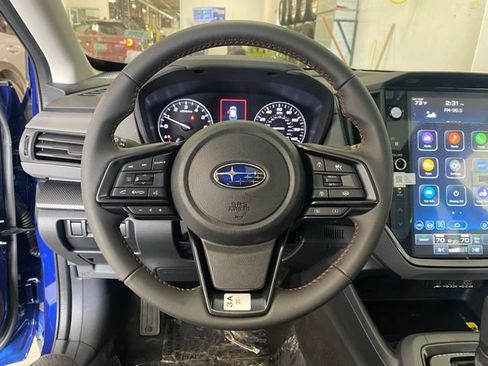 Used 2025 Subaru Crosstrek 2.5i Limited AWD/4WD image 13