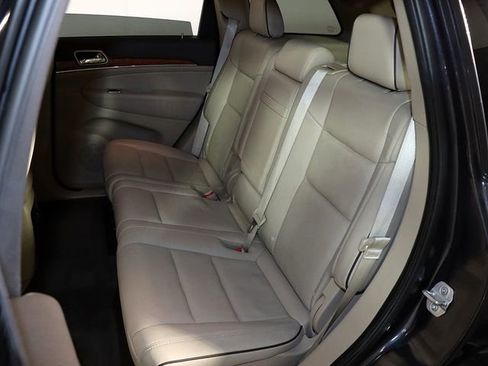 Used 2012 Jeep Grand Cherokee Overland image 13