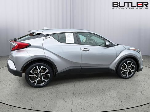 Used 2018 Toyota C-HR XLE FWD image 7