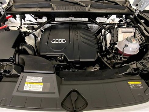Certified 2023 Audi Q5 2.0T Premium Plus image 10
