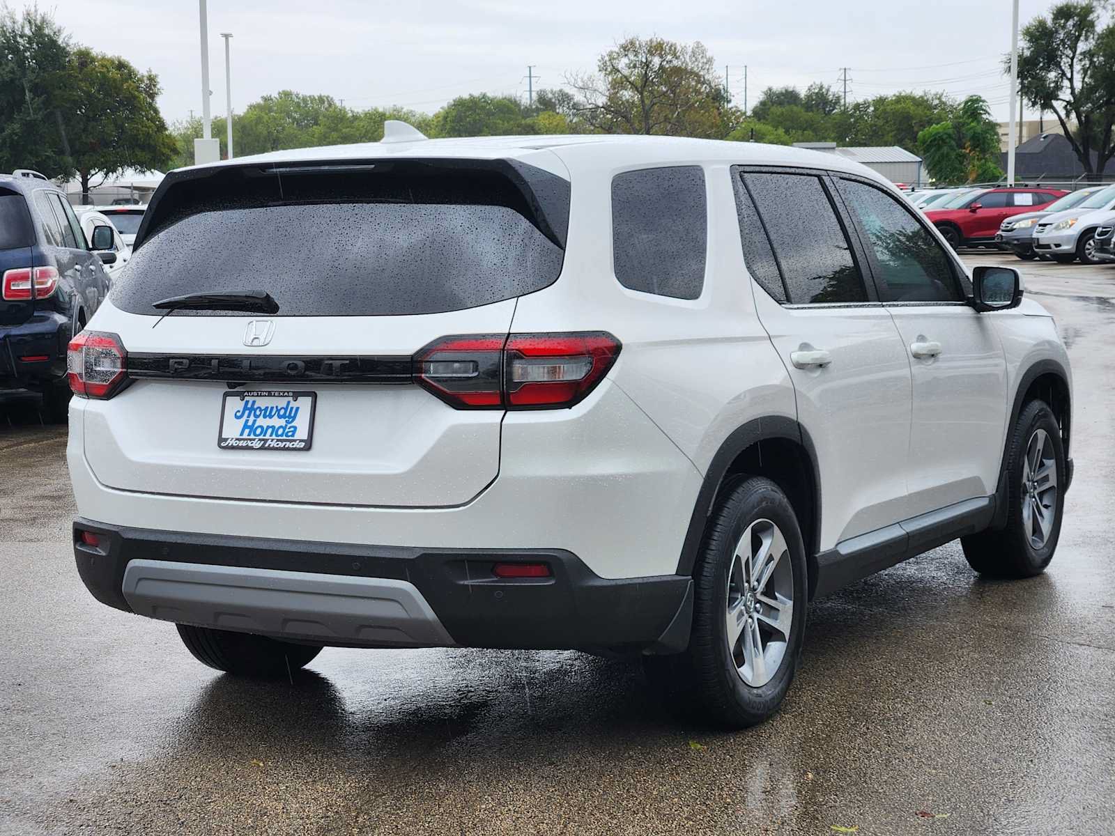 Used 2023 Honda Pilot EX-L image 6