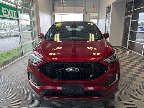 Used 2019 Ford Edge ST w/ Convenience Package AWD/4WD image 2