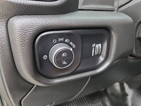 Used 2024 RAM 2500 Tradesman AWD/4WD image 11