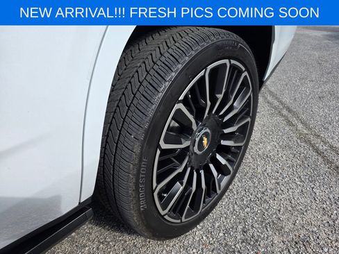 Used 2026 Chevrolet Tahoe High Country AWD/4WD image 6