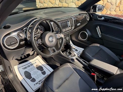 Used 2013 Volkswagen Beetle 2.5 image 4