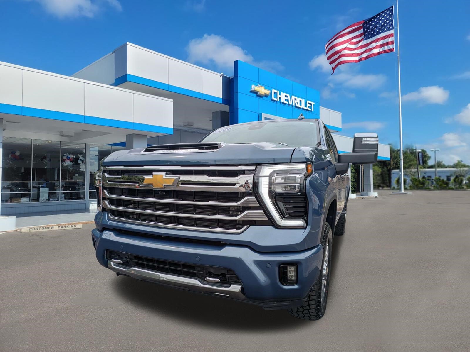 Used 2024 Chevrolet Silverado 2500 High Country w/ High Country Premium Package AWD/4WD image 7