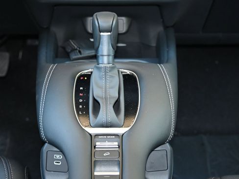 New 2026 Honda HR-V EX-L image 24