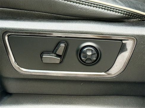 Used 2022 RAM 1500 Limited image 26