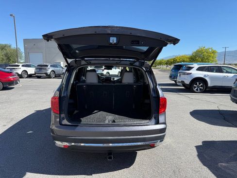 Used 2017 Honda Pilot Elite image 23