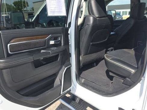 Used 2024 RAM 2500 Laramie AWD/4WD image 24