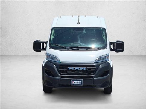 Used 2023 RAM ProMaster 2500 FWD image 2