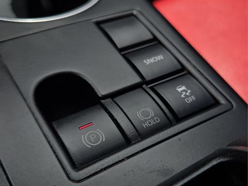 Used 2023 Toyota Highlander XSE FWD image 22