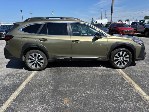 Used 2023 Subaru Outback Limited AWD/4WD image 8