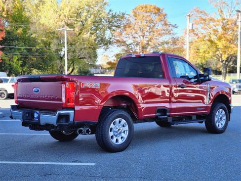 Used 2024 Ford F250 XLT image 5