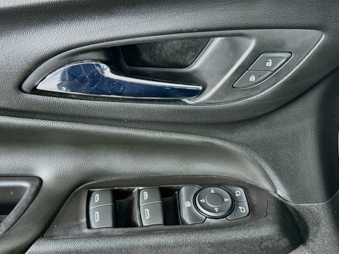 Used 2018 Chevrolet Equinox LT AWD/4WD image 22