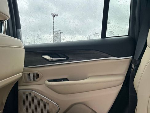 New 2026 Jeep Grand Cherokee Limited image 29