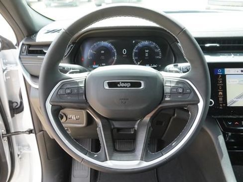 New 2026 Jeep Grand Cherokee L 4WD image 28