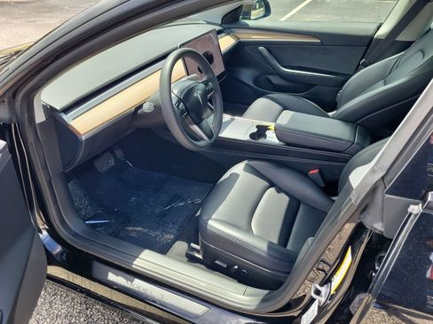 Used 2023 Tesla Model 3 Standard Range RWD image 15