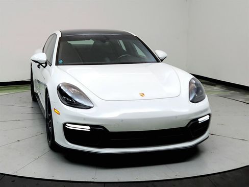 Used 2019 Porsche Panamera GTS AWD/4WD image 2