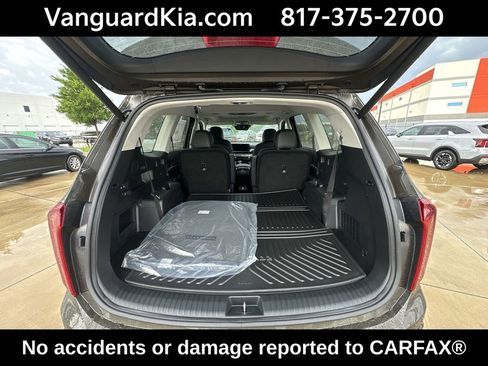 Certified 2025 Kia Telluride S image 23