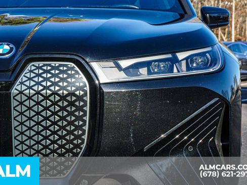 Used 2023 BMW iX xDrive50 w/ Premium Package image 12