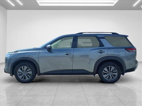 Used 2024 Nissan Pathfinder SV AWD/4WD image 7