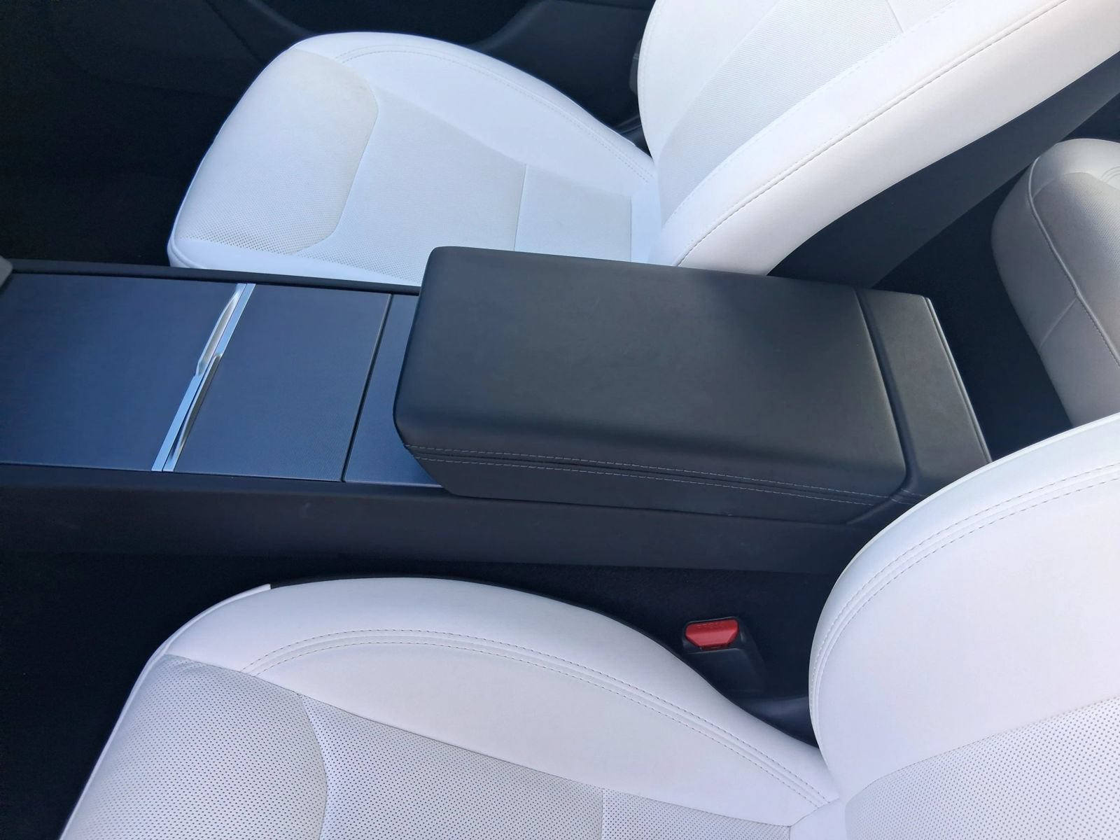Used 2024 Tesla Model 3 Standard Range RWD image 7