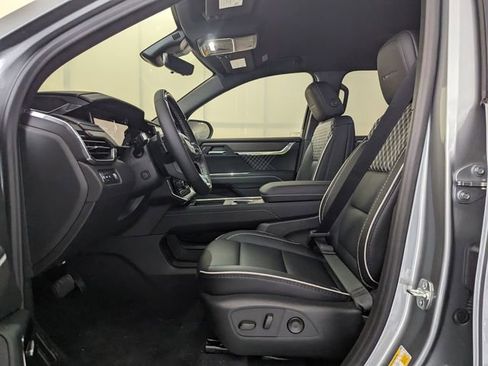 New 2026 GMC Acadia Denali w/ Super Cruise Package image 6