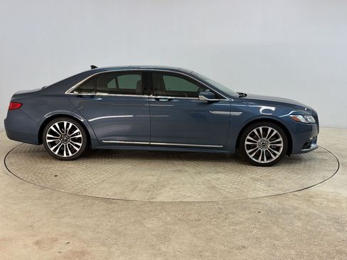 Used 2019 Lincoln Continental Select w/ Continental Climate Package FWD image 8