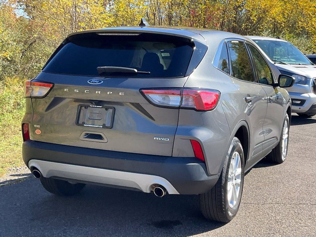 Certified 2022 Ford Escape SE w/ Cold Weather Package AWD/4WD image 19