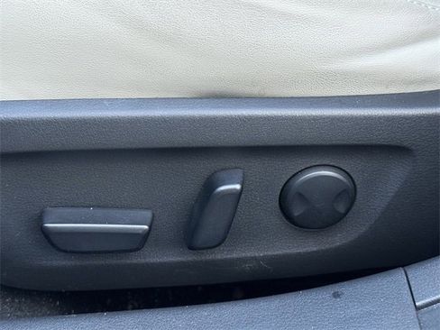 Used 2019 MAZDA MAZDA3 Sedan w/ Premium Package image 27