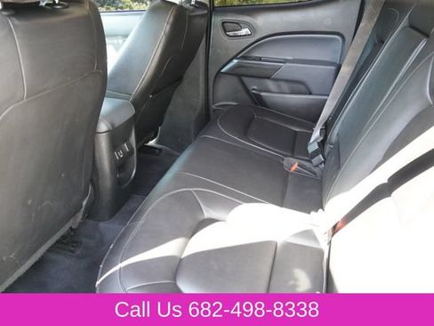 Used 2022 Chevrolet Colorado Z71 AWD/4WD image 17