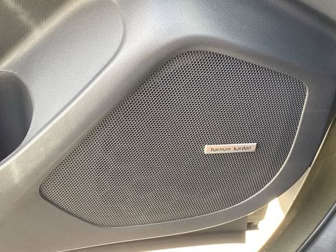 Used 2025 Subaru Ascent Touring image 29