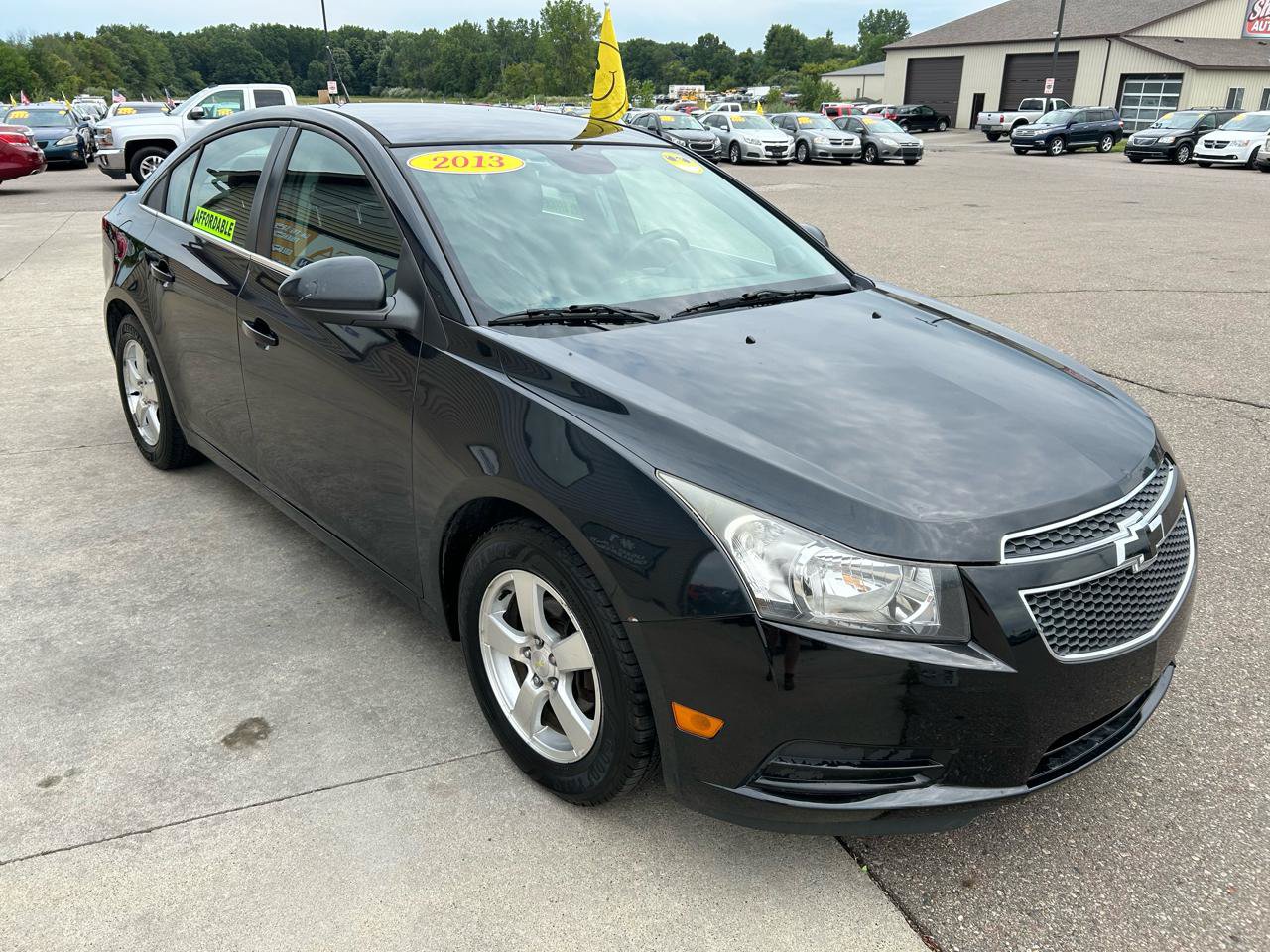 Used 2013 Chevrolet Cruze LT FWD image 3