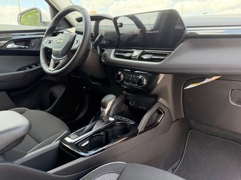 New 2026 Chevrolet TrailBlazer LT AWD/4WD image 10