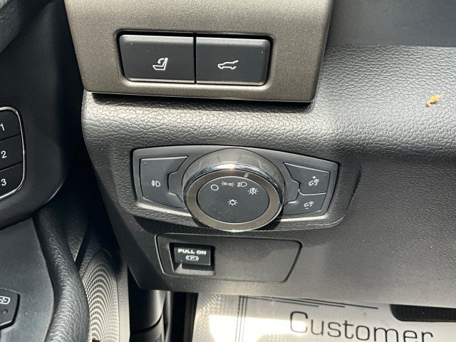 Used 2020 Ford Expedition XLT w/ Equipment Group 202A AWD/4WD image 15