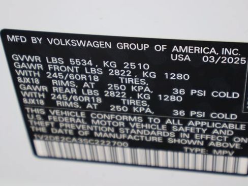 Used 2025 Volkswagen Atlas Cross Sport SE FWD image 27