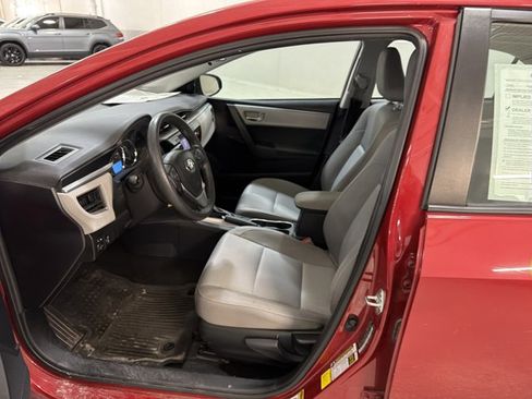 Used 2016 Toyota Corolla LE image 6