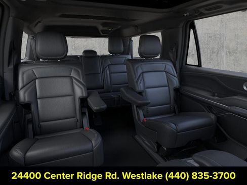 New 2026 Lincoln Navigator L Reserve w/ Jet Appearance Package AWD/4WD image 11
