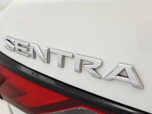 Used 2024 Nissan Sentra SV FWD image 17