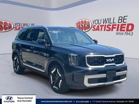 Used 2024 Kia Telluride EX w/ EX Captain's Chair Package AWD/4WD image 1